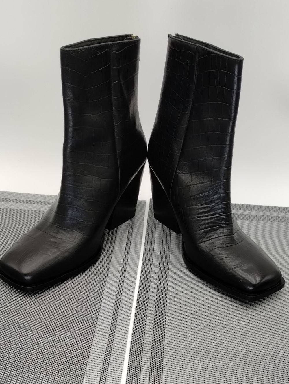 Seychelles Blk Leather Croc-Embossed Square-Toe Ankle Boots Everytime You Go 11